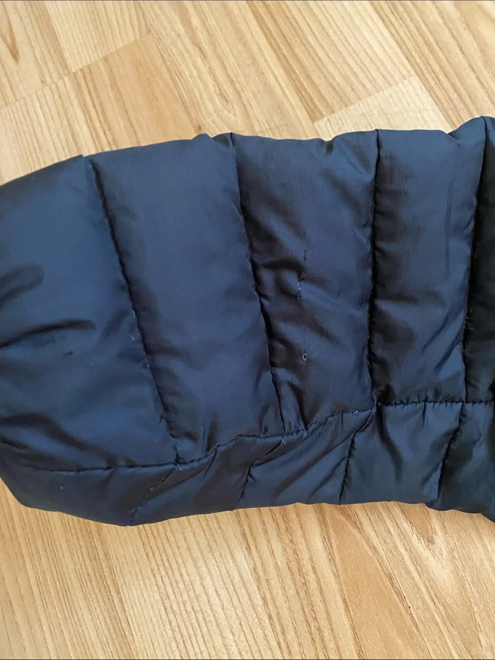 Patagonia Black Quilted Puffer Jacket boys XL (14), GUC